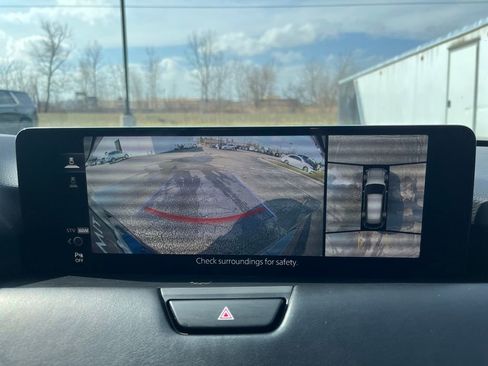 Used 2024 MAZDA CX-90 Plug-In Hybrid w/ Premium Plus image 17