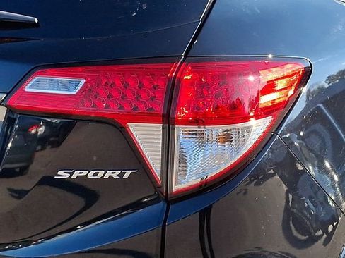 Used 2022 Honda HR-V Sport image 11