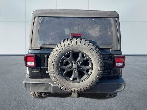 Used 2023 Jeep Wrangler Unlimited Sport AWD/4WD image 3