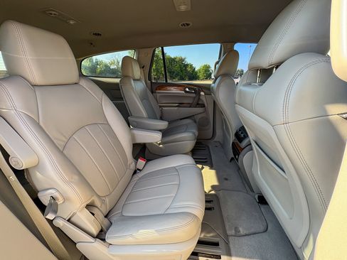 Used 2012 Buick Enclave Leather FWD image 27