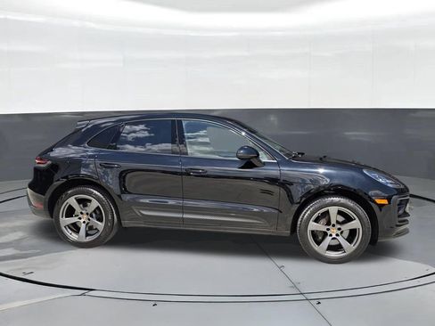 Certified 2023 Porsche Macan AWD/4WD image 7