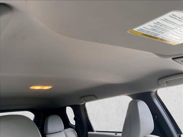 Used 2024 Mitsubishi Outlander SEL FWD image 17