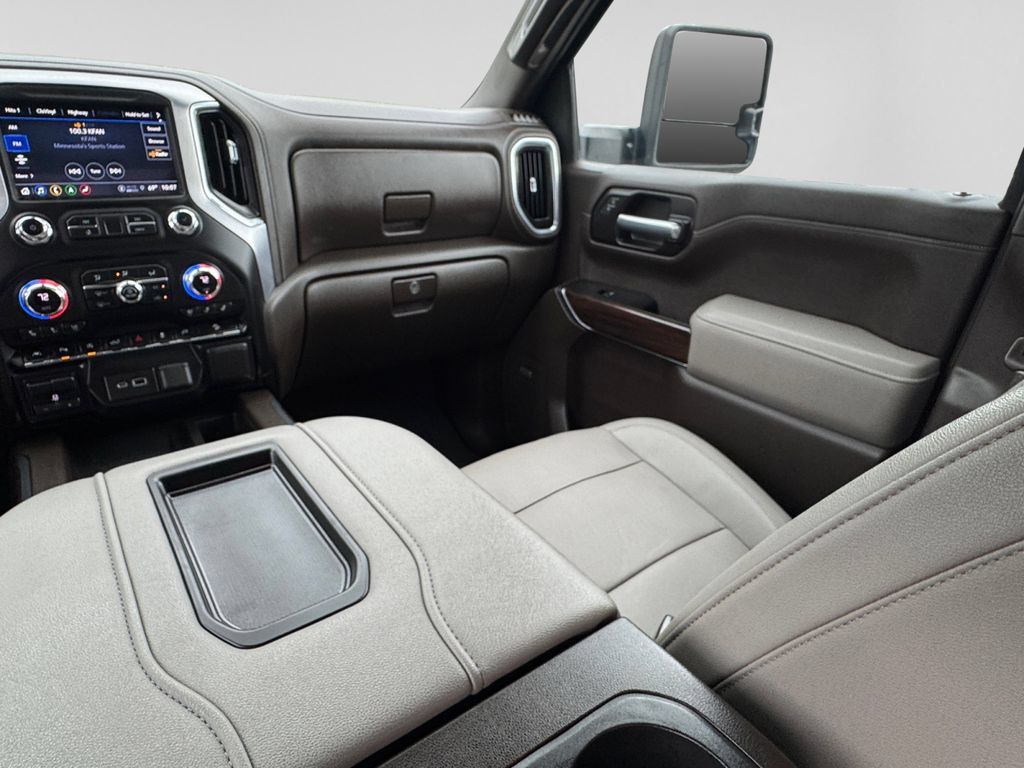 Used 2021 GMC Sierra 1500 SLT w/ SLT Premium Plus Package AWD/4WD image 22