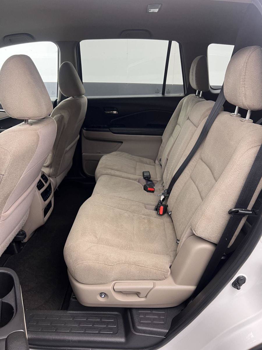 Used 2021 Honda Pilot EX image 31