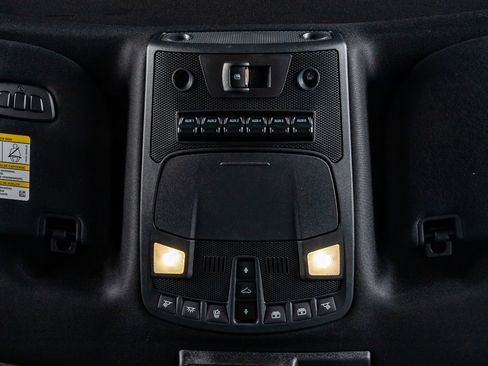 Used 2022 Ford F450 Platinum w/ FX4 Off-Road Package image 29