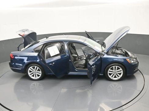 Used 2019 Volkswagen Passat 2.0T Wolfsburg image 66