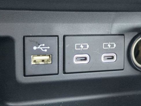 Certified 2025 Toyota Highlander Platinum image 22