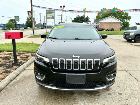 Used 2019 Jeep Cherokee Limited AWD/4WD image 2