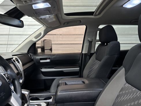 Used 2018 Toyota Tundra SR5 image 22