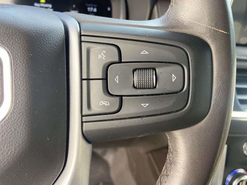 Used 2023 GMC Yukon SLT RWD image 35