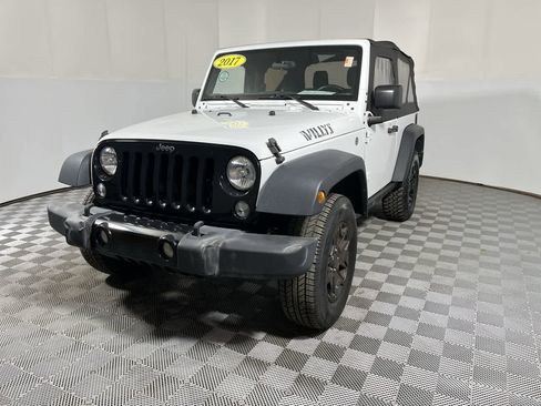 Used 2017 Jeep Wrangler Sport AWD/4WD image 4