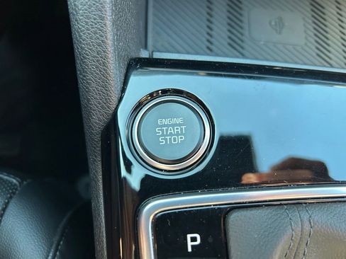 Certified 2024 Kia Sportage SX image 17
