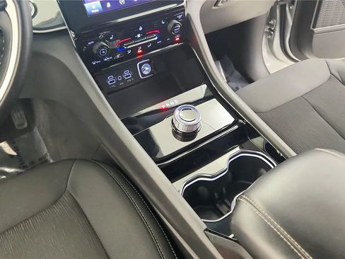 Used 2022 Jeep Grand Cherokee L Laredo w/ Luxury Tech Group I AWD/4WD image 25