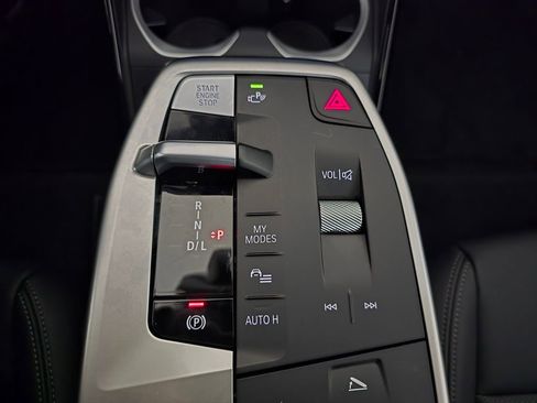 Used 2025 BMW X1 xDrive28i w/ Technology Package image 26