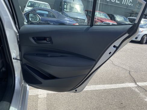 Used 2025 Toyota Corolla LE FWD image 21