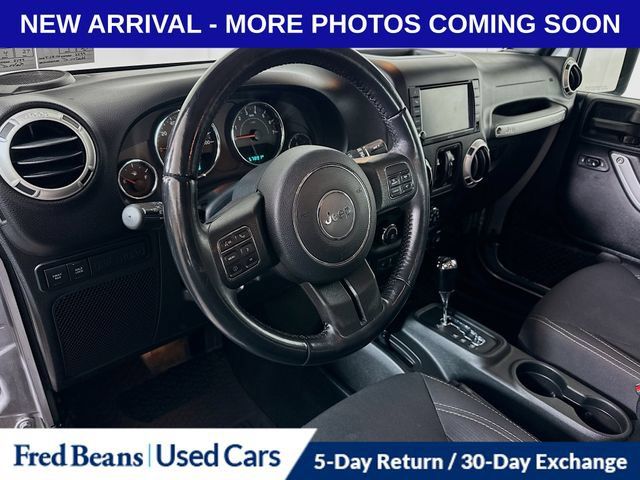 Used 2018 Jeep Wrangler Unlimited Rubicon w/ Cold Weather Group AWD/4WD image 13