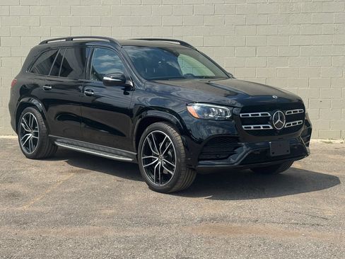 Used 2023 Mercedes-Benz GLS 580 4MATIC image 13