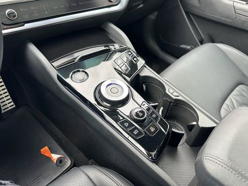 Used 2025 Kia Sportage X-Line Prestige image 25