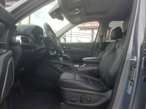Used 2022 Kia Telluride EX w/ EX Premium Package image 8