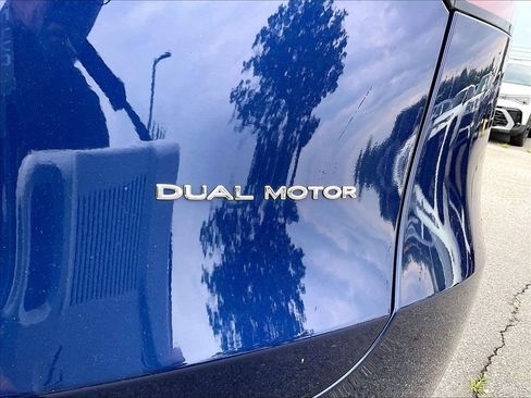 Used 2022 Tesla Model Y Long Range AWD/4WD image 27