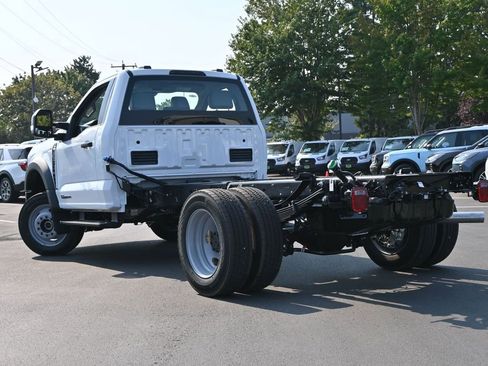 New 2026 Ford F550 4x4 Regular Cab Super Duty image 3
