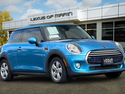 Used 2015 MINI Cooper 2-Door Hardtop image 6