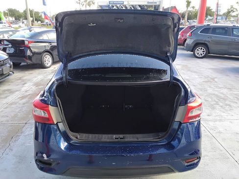 Used 2019 Nissan Sentra SV image 5