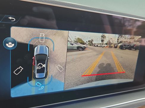 Used 2025 Mercedes-Benz GLE 450e 4MATIC w/ Winter Package image 23