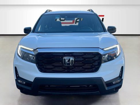 Used 2023 Honda Passport Elite image 2