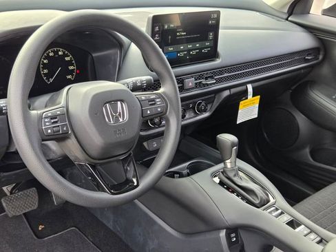New 2026 Honda HR-V LX image 9