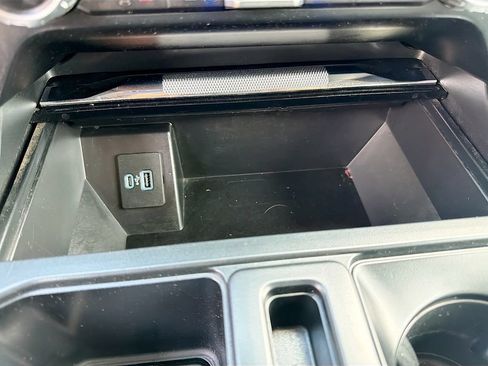 Used 2023 Ford F150 Lariat AWD/4WD image 27