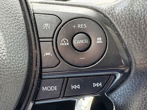 Used 2024 Toyota Corolla LE FWD image 17