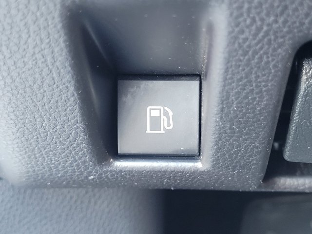Certified 2025 Toyota RAV4 LE AWD/4WD image 16