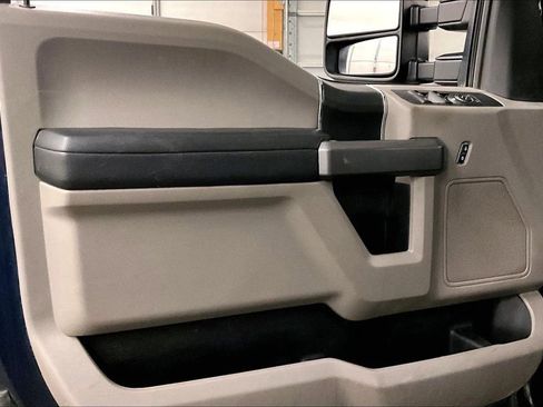 Used 2020 Ford F250 XLT w/ XLT Value Package image 22