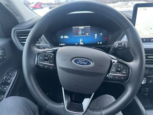 Certified 2024 Ford Escape Platinum image 13