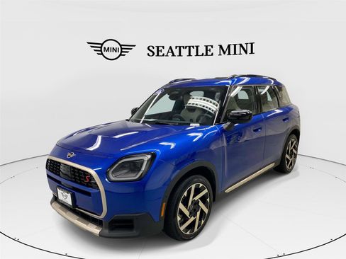 Certified 2025 MINI Cooper Countryman S image 1