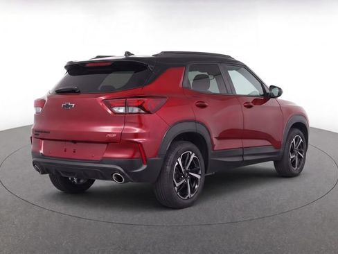 Used 2022 Chevrolet TrailBlazer RS w/ Sun and Liftgate Package AWD/4WD image 4
