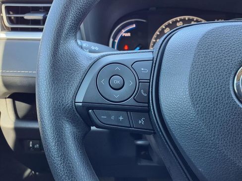 Certified 2025 Toyota RAV4 LE image 22