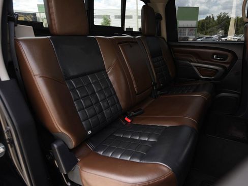 Used 2016 Nissan Titan Platinum Reserve AWD/4WD image 15