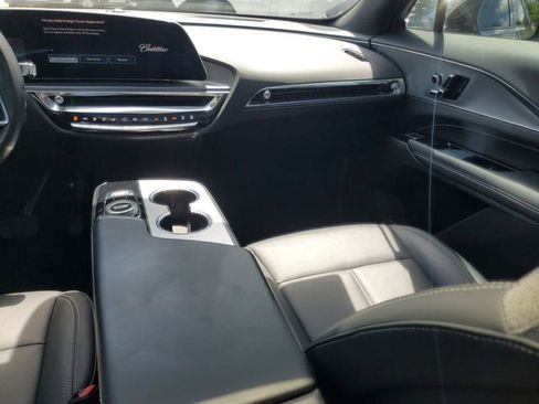 Certified 2024 Cadillac Lyriq Tech RWD image 17