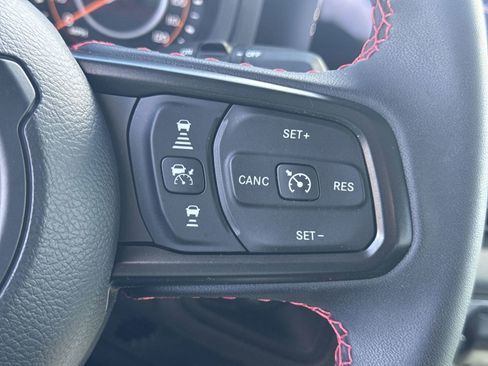 Used 2024 Jeep Wrangler Rubicon image 20