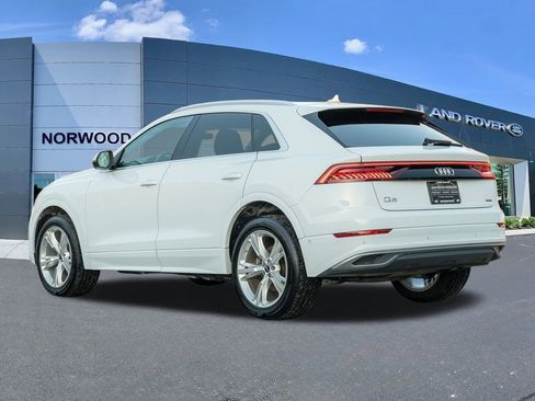 Used 2022 Audi Q8 Premium w/ Convenience Package image 6