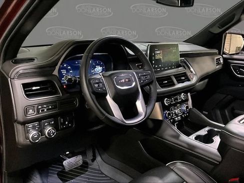 Used 2023 GMC Yukon XL SLT w/ SLT Luxury Package AWD/4WD image 17