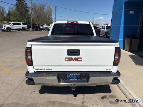 Used 2017 GMC Sierra 1500 SLT w/ SLT Premium Package AWD/4WD image 6