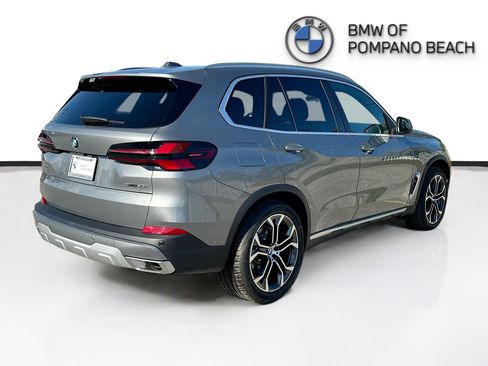 New 2026 BMW X5 sDrive40i w/ Premium Package image 6