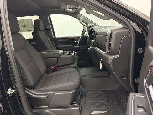 New 2026 GMC Sierra 2500 SLE w/ SLE Value Package; image 60