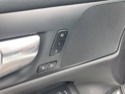 Certified 2025 Volvo V60 B5 Cross Country Plus image 11