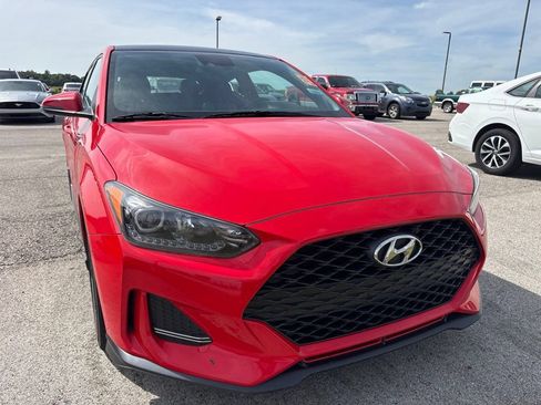 Used 2019 Hyundai Veloster Turbo FWD image 2