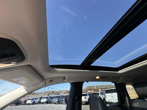 Used 2022 INFINITI QX60 Luxe w/ Cargo Package image 15