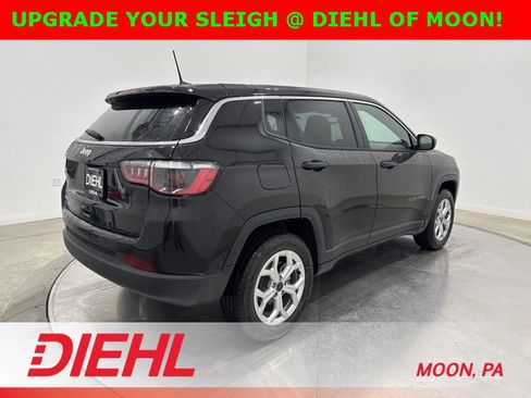 New 2025 Jeep Compass Sport image 7